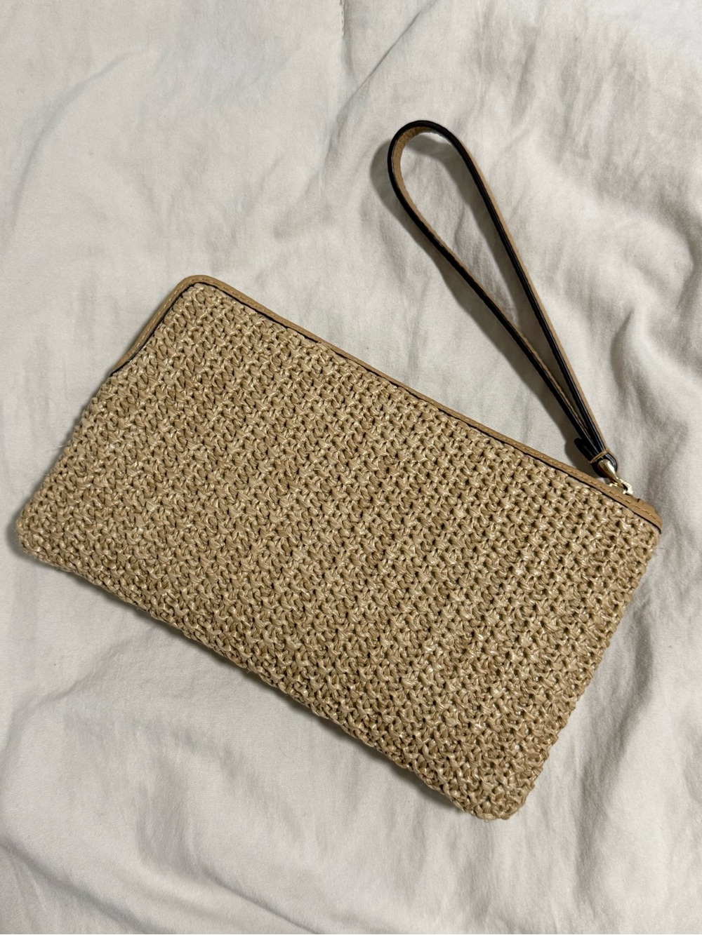 Coach Large Corner Zip Wristlet🤎 - Picture 5 of 10